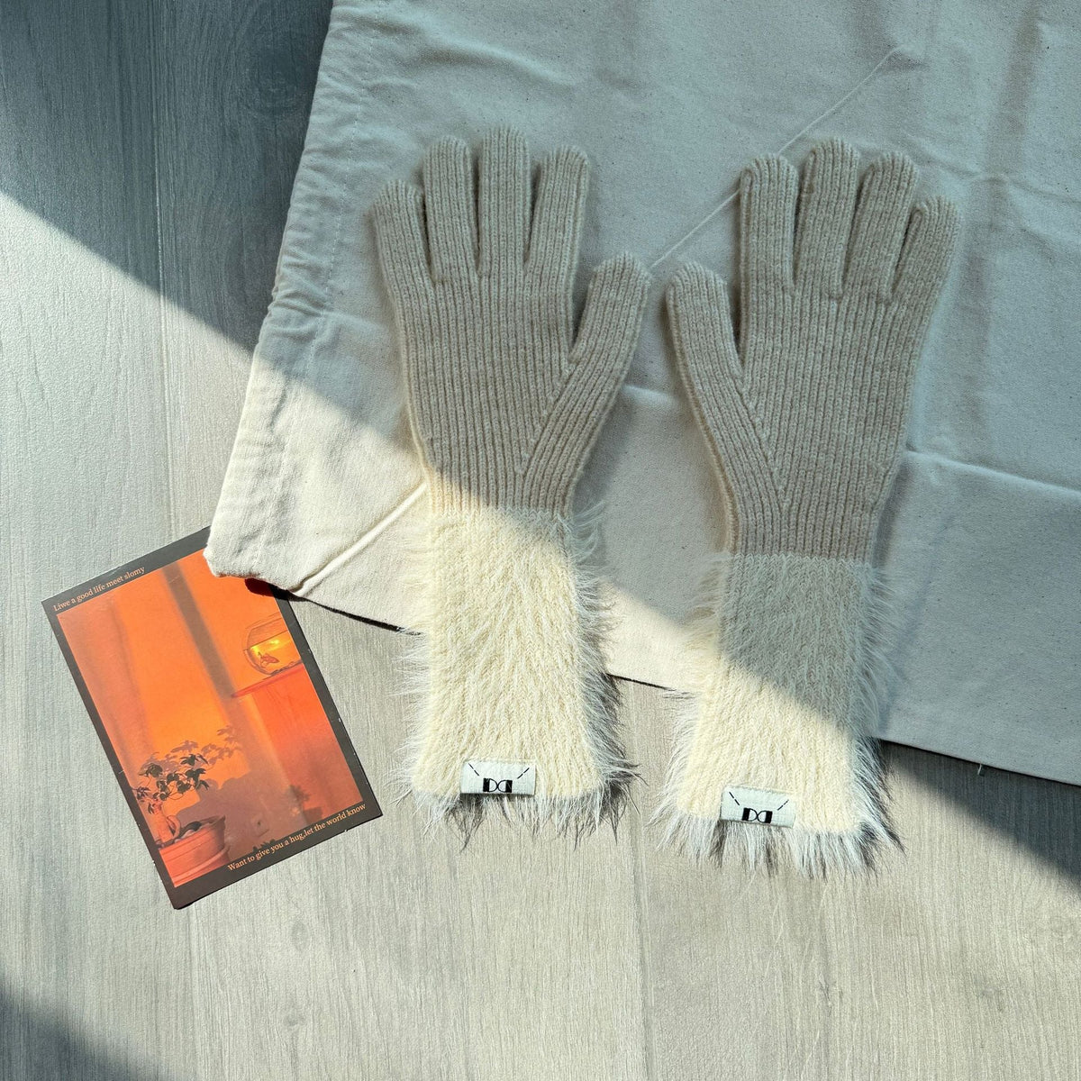 Soft glutinous rabbit fleece gloves girl sweet long leaky finger touch screen plush thick warm all-match cycling five-finger gloves