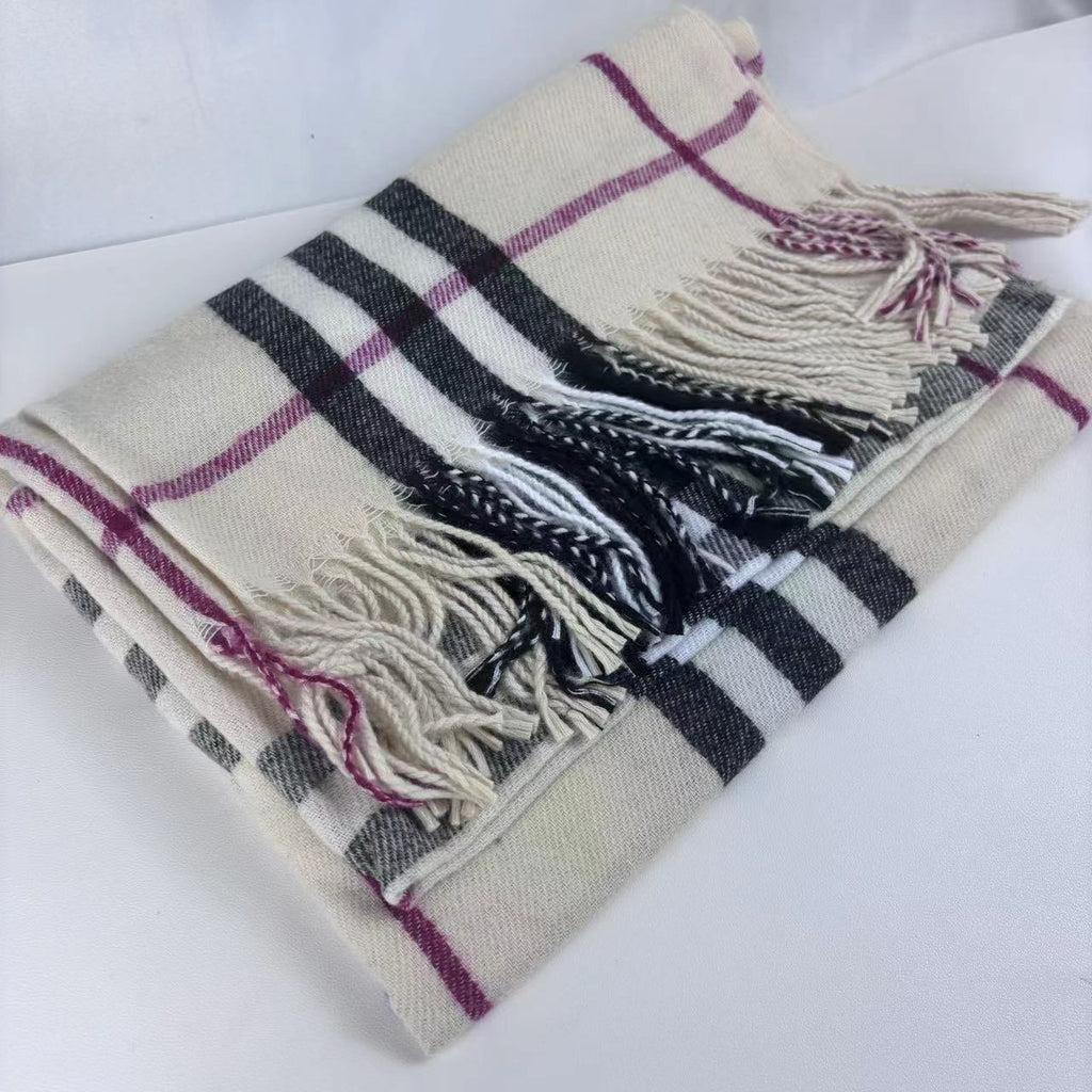 New plaid cashmere scarf Japanese and Korean warm neck scarf fashion tassel autumn winter scarf shawl