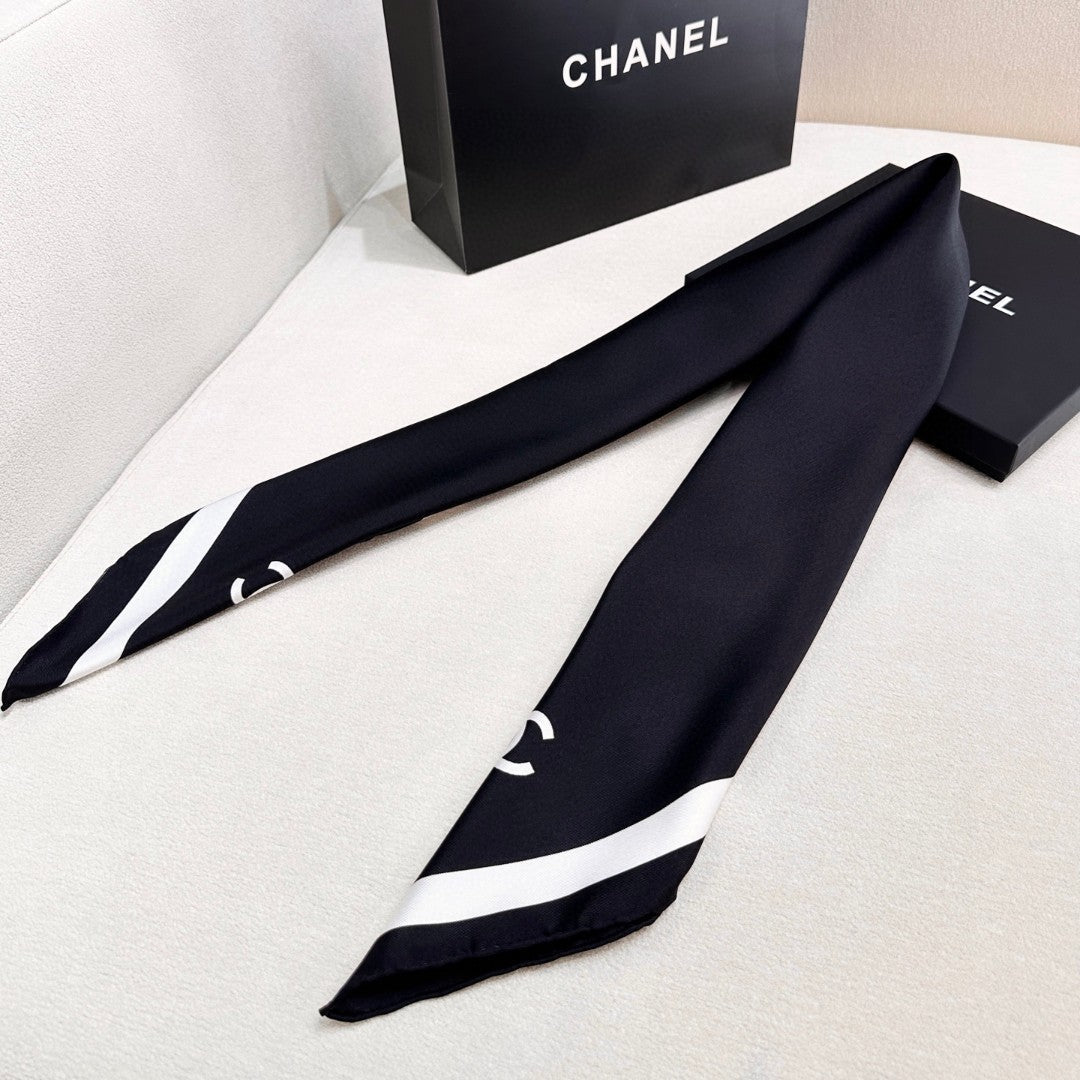 '- 26S SCARF 90 IN SILK 303206