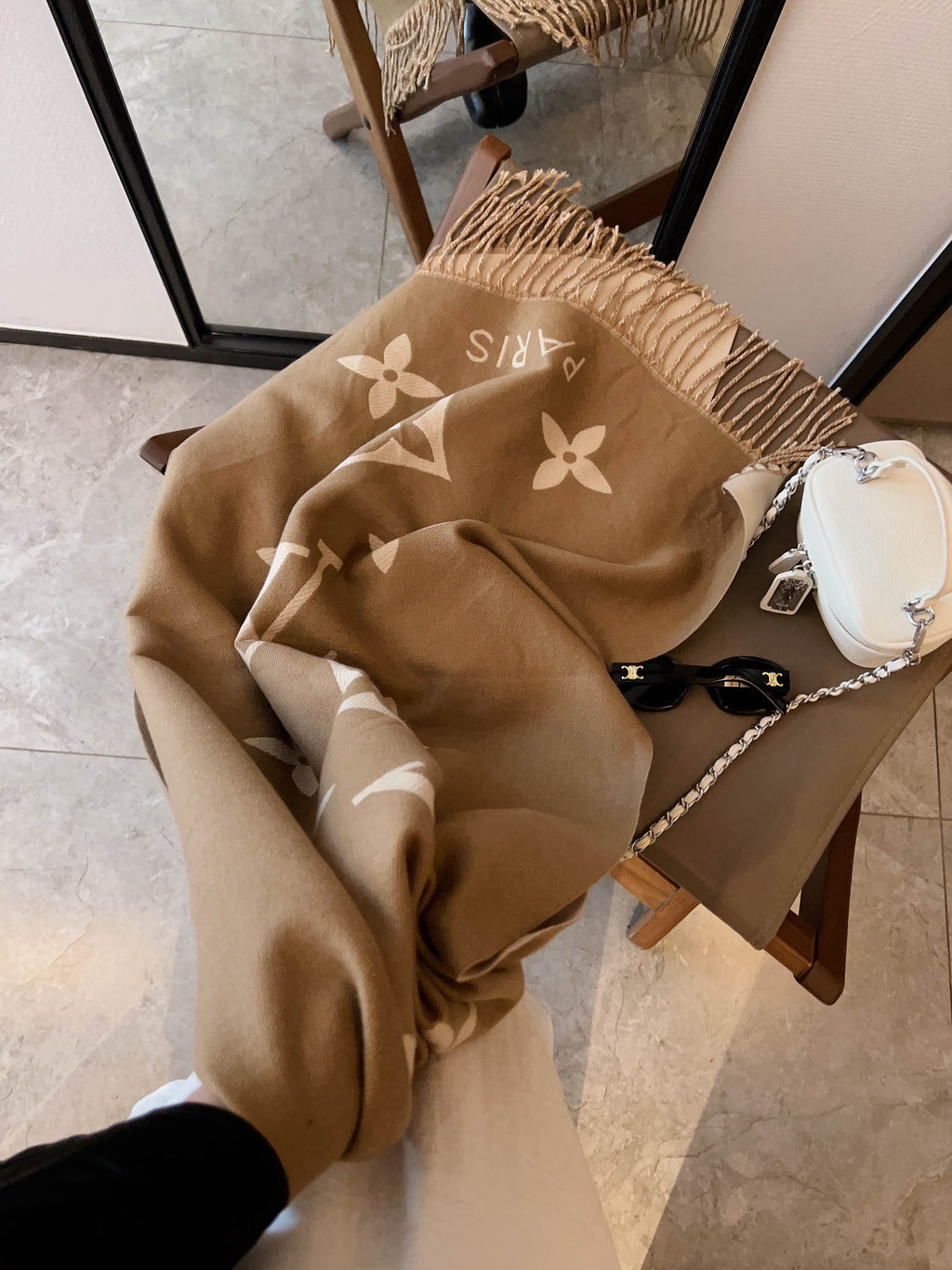 High-End Fashion Cashmere-Blend Scarf - 9706
